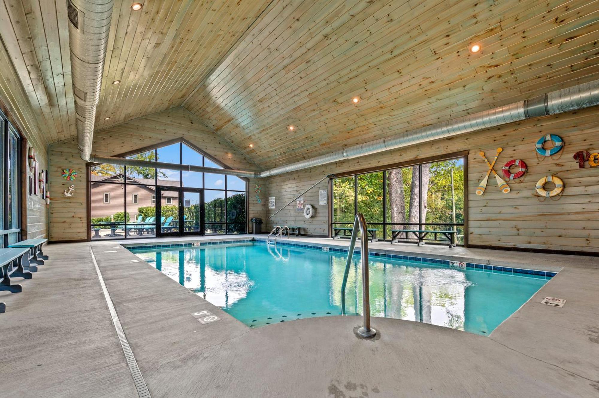 The Big Willow Retreat By Stony Brook Cabins ガトリンバーグ エクステリア 写真