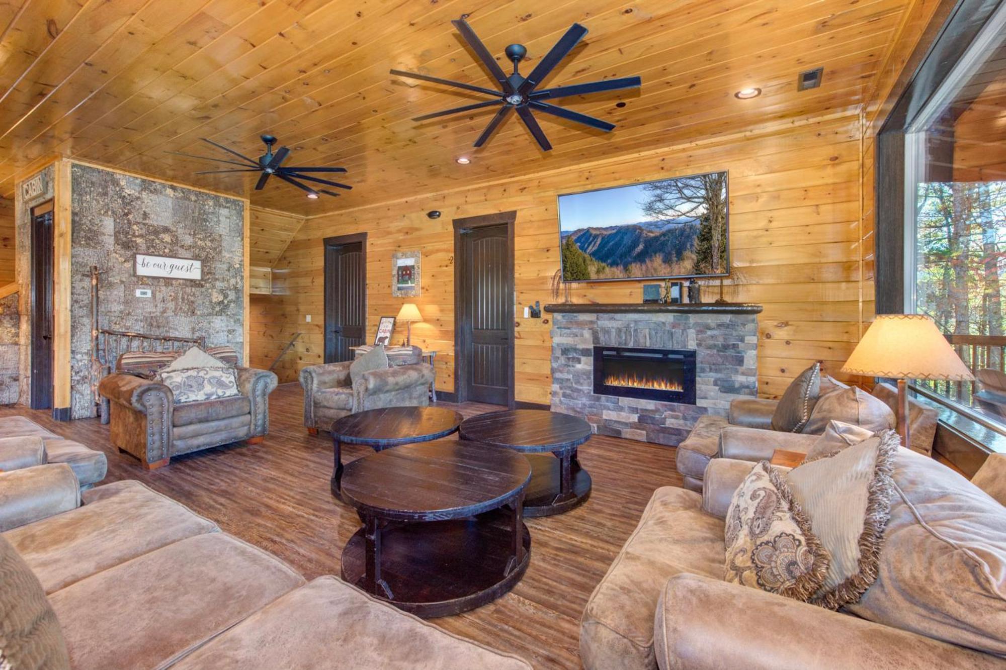The Big Willow Retreat By Stony Brook Cabins ガトリンバーグ エクステリア 写真