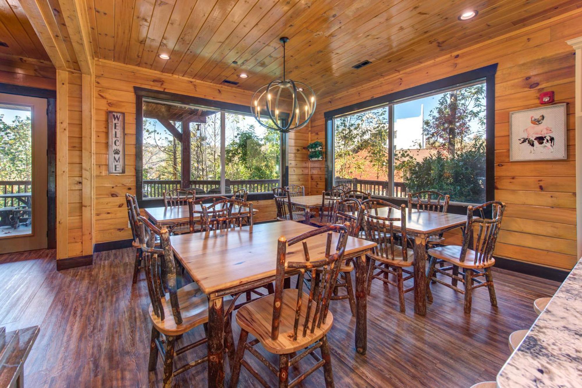 The Big Willow Retreat By Stony Brook Cabins ガトリンバーグ エクステリア 写真